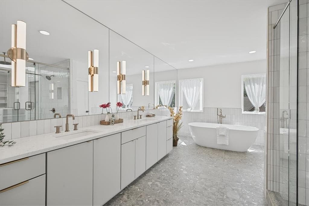 3 bedroom, 5 bathroom, 3,486 sq ft townhouse for sale at 1205 Holly Street A, Atlanta, GA 30318 — photo 6