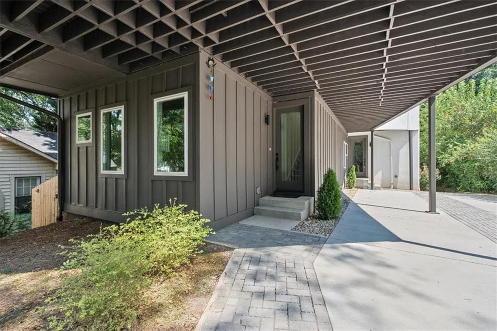 3 bedroom, 5 bathroom, 3,486 sq ft townhouse for sale at 1205 Holly Street A, Atlanta, GA 30318 — photo 10