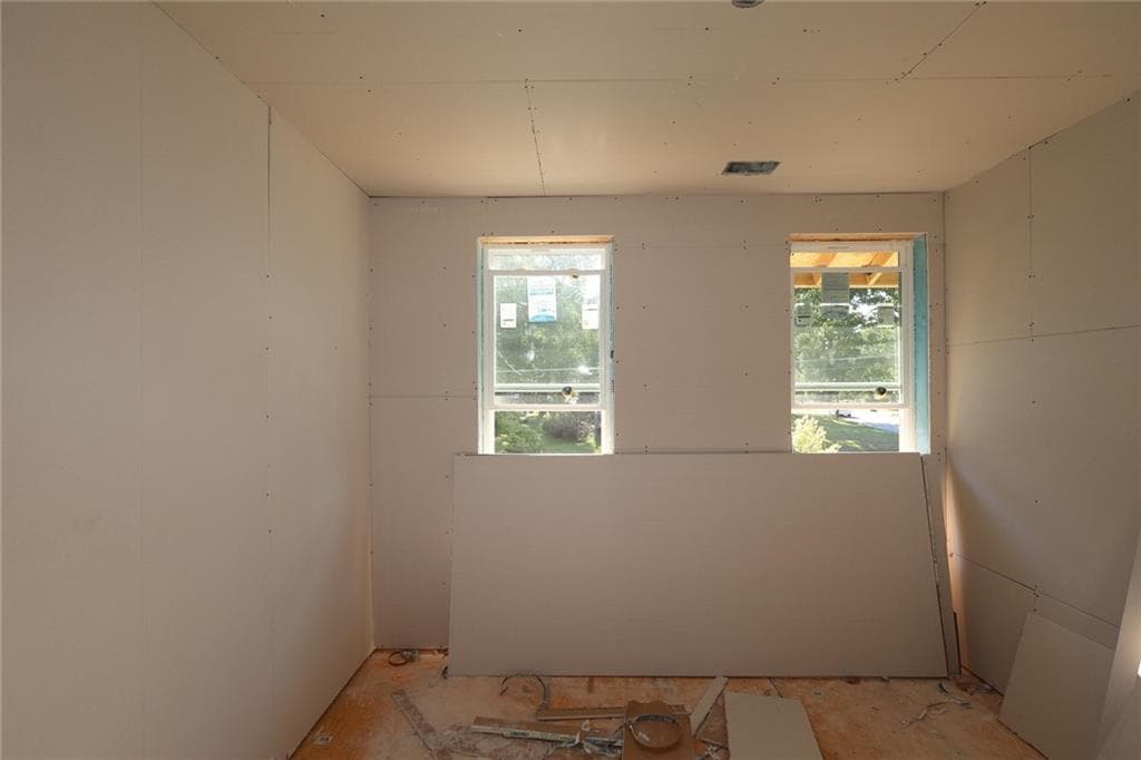 4 bedroom, 4 bathroom, 2,265 sq ft townhouse for sale at 799 Auguste Avenue, Scottdale, GA 30079 — photo 10