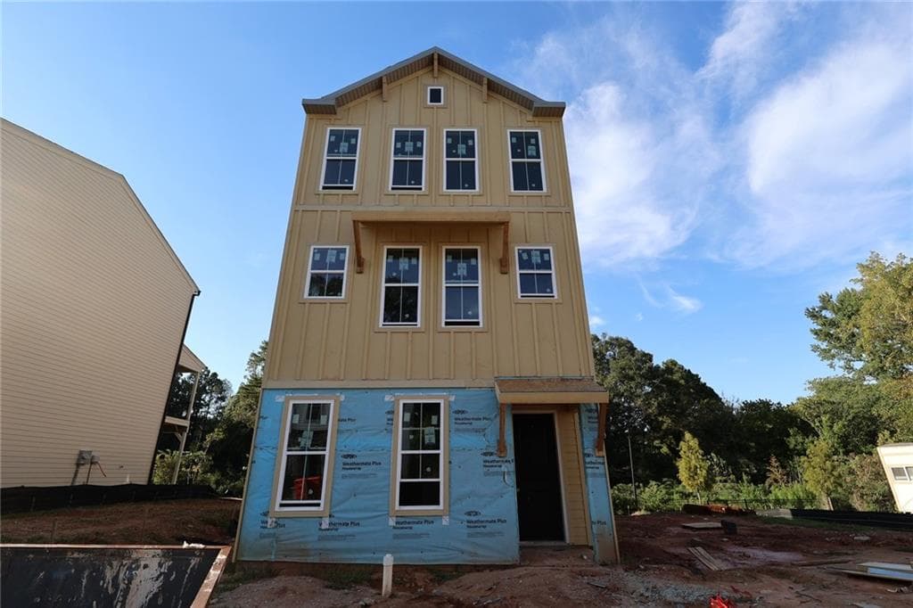 4 bedroom, 4 bathroom, 1,919 sq ft townhouse for sale at 3070 Sonata Terrace, Scottdale, GA 30079 — photo 2