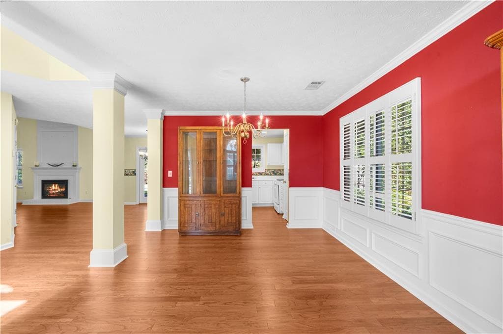 3 bedroom, 3 bathroom, 2,215 sq ft single family residence for sale at 1010 Bradford Drive, Roswell, GA 30076 — photo 10