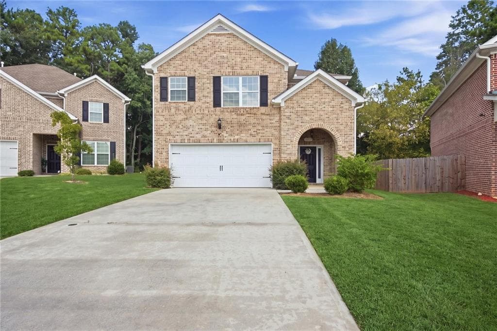 4 bedroom, 3 bathroom single family residence under contract at 564 Sprayberry Drive, Stockbridge, GA 30281