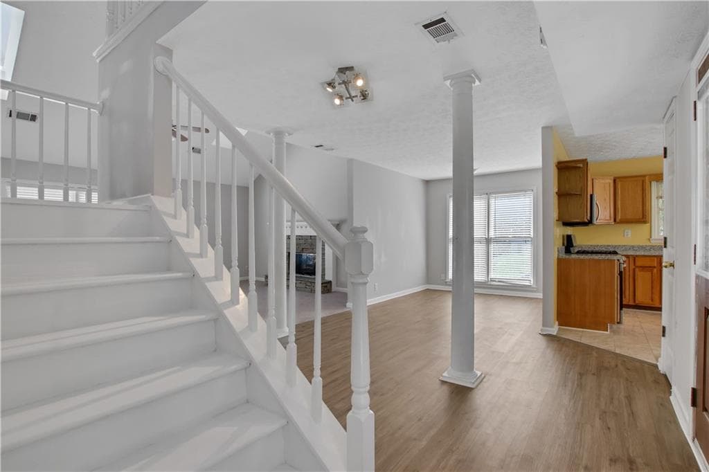 3 bedroom, 3 bathroom, 2,176 sq ft single family residence for sale at 397 Ravinia Way, Lawrenceville, GA 30044 — photo 4