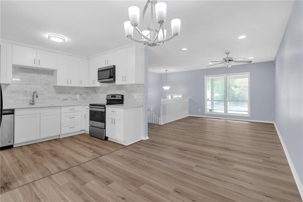 3 bedroom, 2 bathroom, 1,989 sq ft single family residence for sale at 2496 Shiloh Drive, Decatur, GA 30034 — photo 5