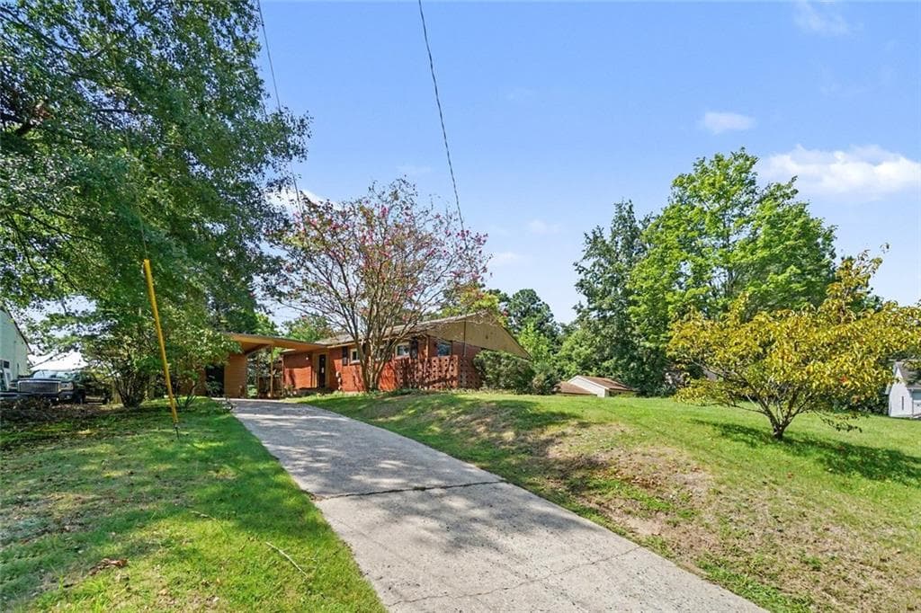 3 bedroom, 1 bathroom, 1,176 sq ft single family residence for sale at 5089 Fairmont Road, Smyrna, GA 30082 — photo 2