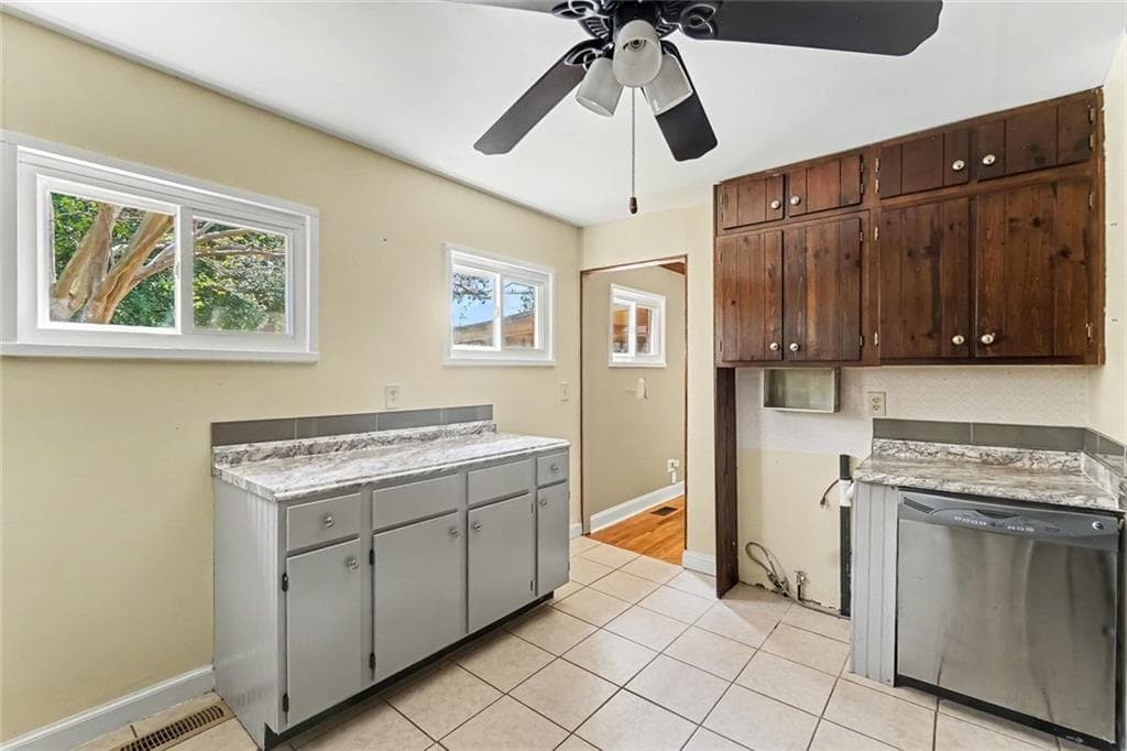 3 bedroom, 1 bathroom, 1,176 sq ft single family residence for sale at 5089 Fairmont Road, Smyrna, GA 30082 — photo 10