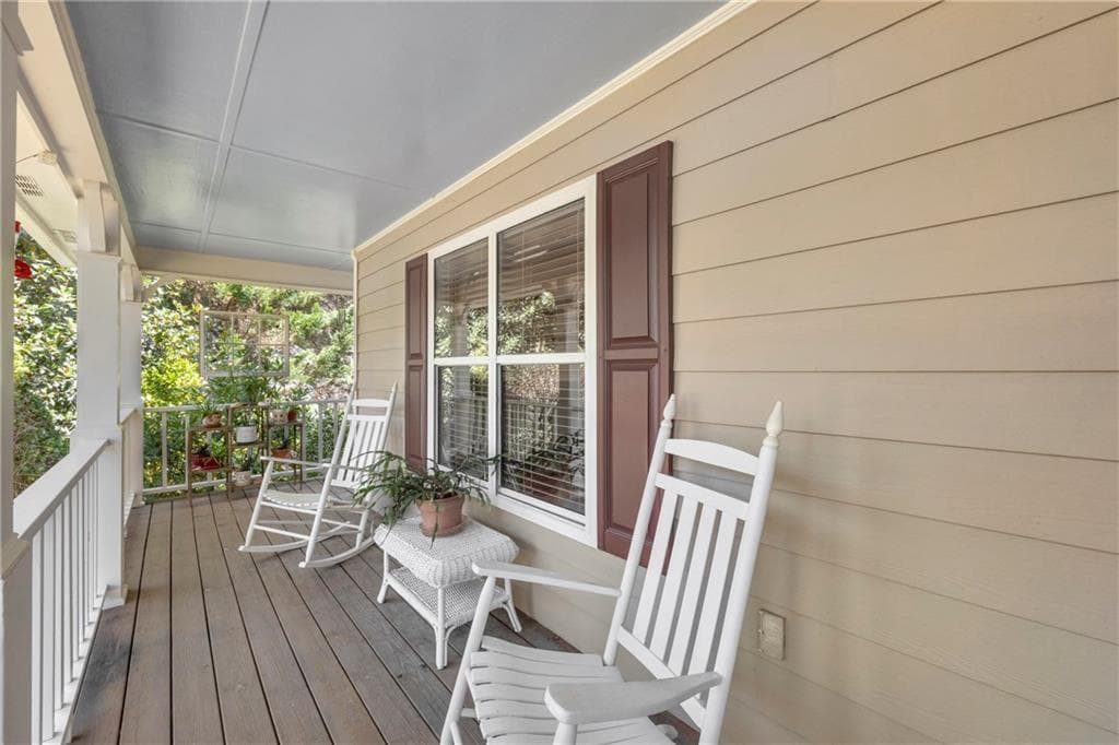3 bedroom, 3 bathroom, 2,736 sq ft single family residence for sale at 4894 Watson Mill Court, Loganville, GA 30052 — photo 2