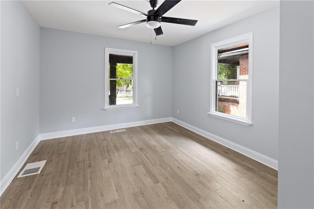 2 bedroom, 1 bathroom, 885 sq ft single family residence for sale at 554 Lawton Street, Atlanta, GA 30310 — photo 8