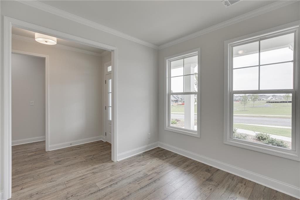 2 bedroom, 3 bathroom, 2,051 sq ft single family residence for sale at 226 Oakdale Road, Jefferson, GA 30549 — photo 6