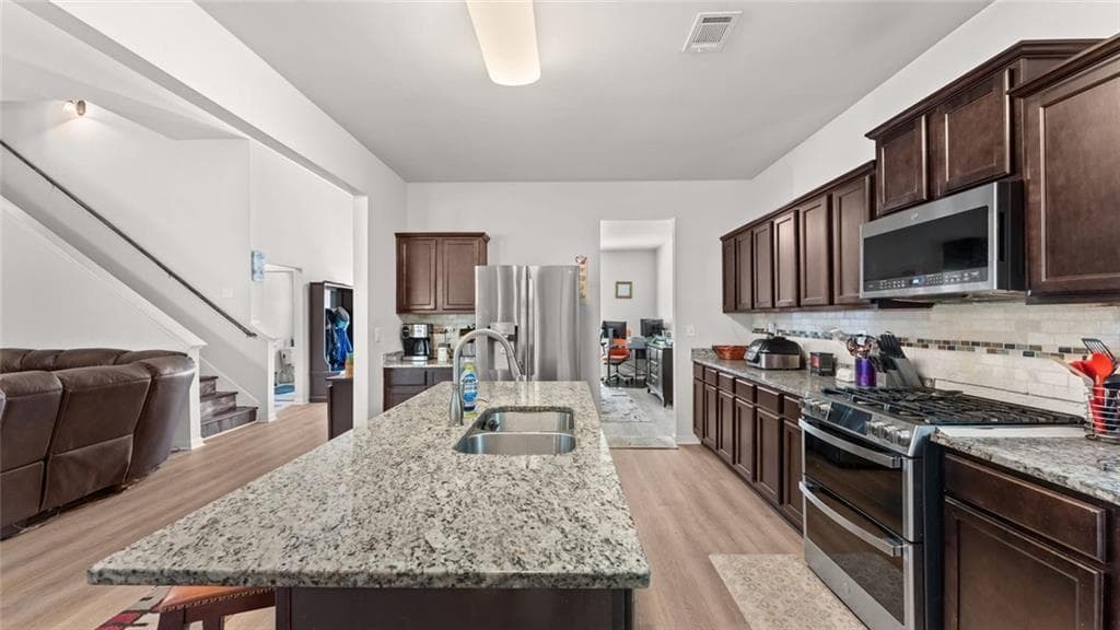 4 bedroom, 4 bathroom, 1,990 sq ft single family residence for sale at 741 Scotland Drive, Dallas, GA 30132 — photo 8