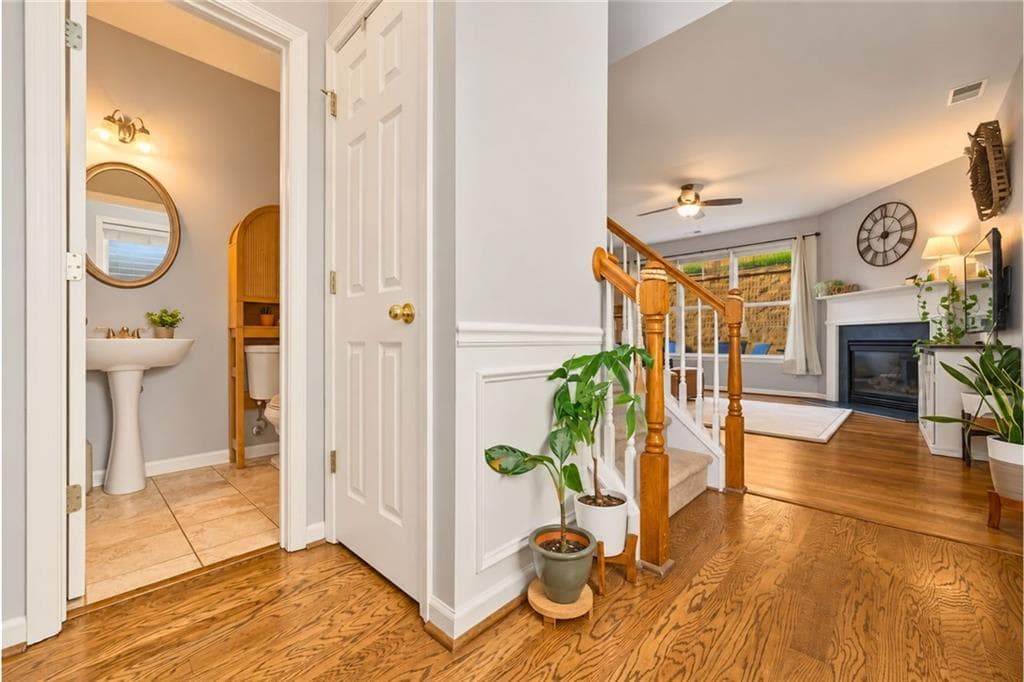 3 bedroom, 3 bathroom, 1,748 sq ft townhouse under contract at 131 Flatwood Trail, Marietta, GA 30066 — photo 5