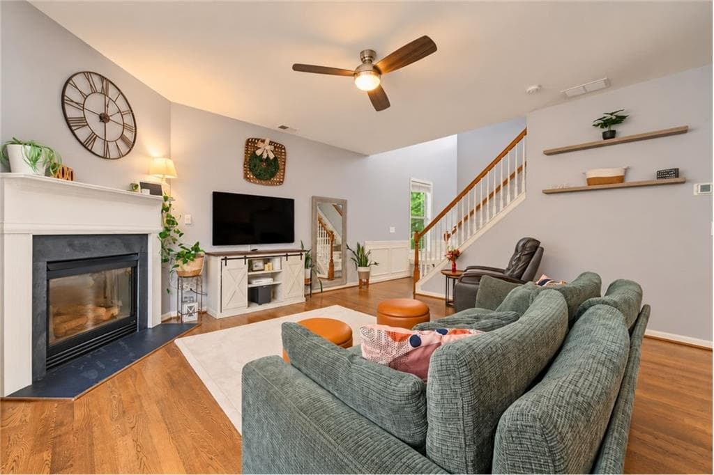 3 bedroom, 3 bathroom, 1,748 sq ft townhouse under contract at 131 Flatwood Trail, Marietta, GA 30066 — photo 9