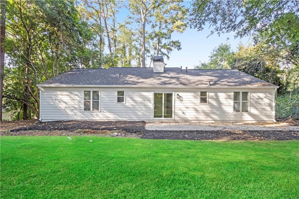 3 bedroom, 2 bathroom, 1,240 sq ft single family residence for sale at 134 Apple Valley Drive, Woodstock, GA 30188 — photo 4