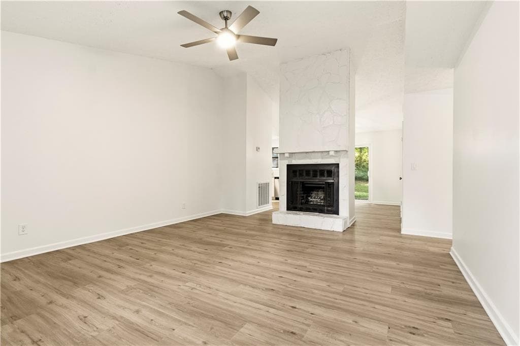 3 bedroom, 2 bathroom, 1,240 sq ft single family residence for sale at 134 Apple Valley Drive, Woodstock, GA 30188 — photo 9