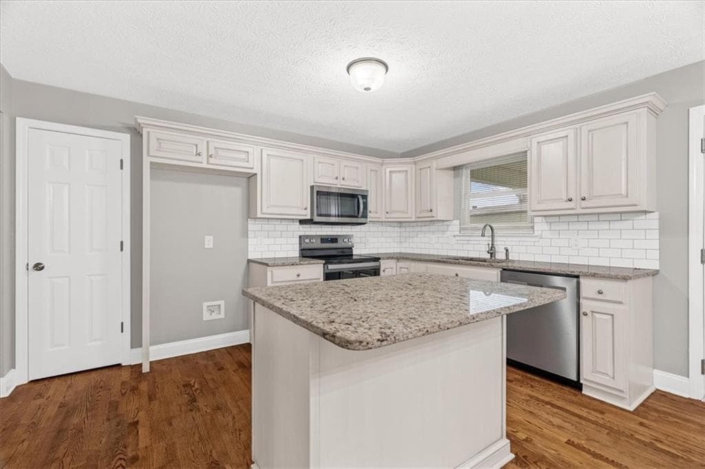 4 bedroom, 4 bathroom, 2,405 sq ft single family residence for sale at 120 Pocket Road, Sugar Valley, GA 30746 — photo 5