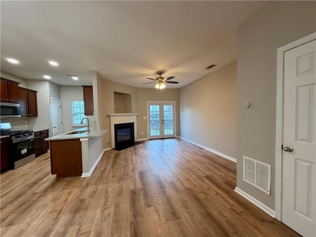 2 bedroom, 3 bathroom, 1,548 sq ft townhouse for sale at 2300 Leicester Way, Atlanta, GA 30316 — photo 3
