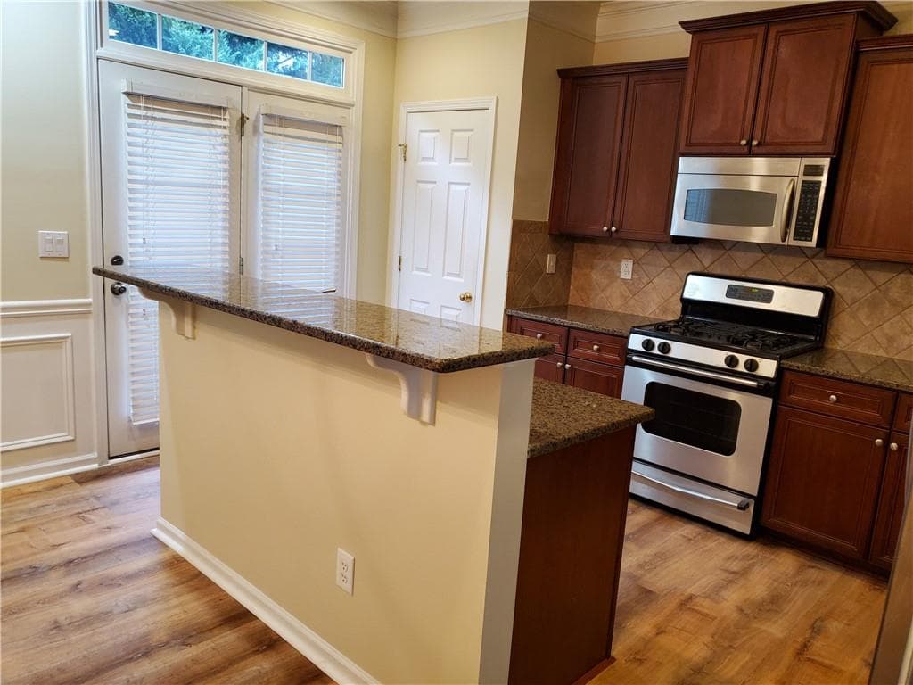 3 bedroom, 3 bathroom, 1,684 sq ft townhouse for rent at 6153 Briggs Way, Johns Creek, GA 30097 for $2,700 a month — photo 10