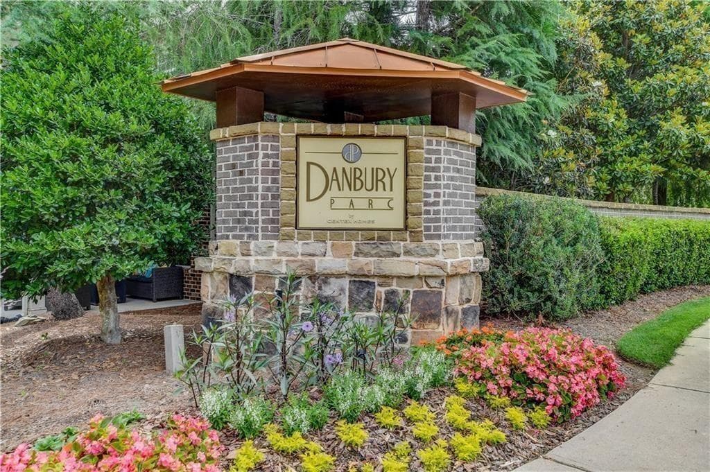 4 bedroom, 4 bathroom, 2,596 sq ft townhouse for sale at 3606 Ashcroft Bend, Brookhaven, GA 30319 — photo 9