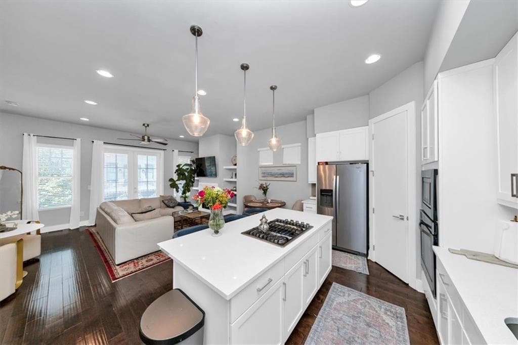 3 bedroom, 3 bathroom, 1,746 sq ft townhouse for rent at 725 Taylor Court, Atlanta, GA 30324 for $3,500 a month — photo 7