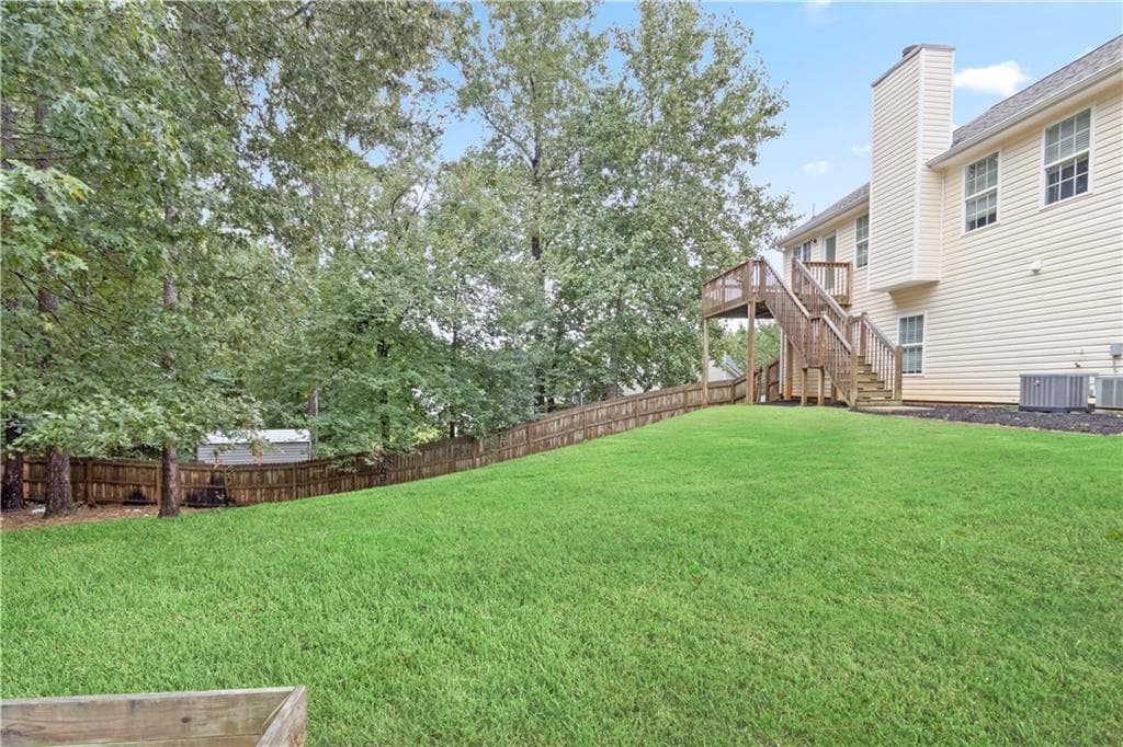 5 bedroom, 4 bathroom, 2,459 sq ft single family residence under contract at 93 Sugar Mill Drive, Dallas, GA 30157 — photo 8