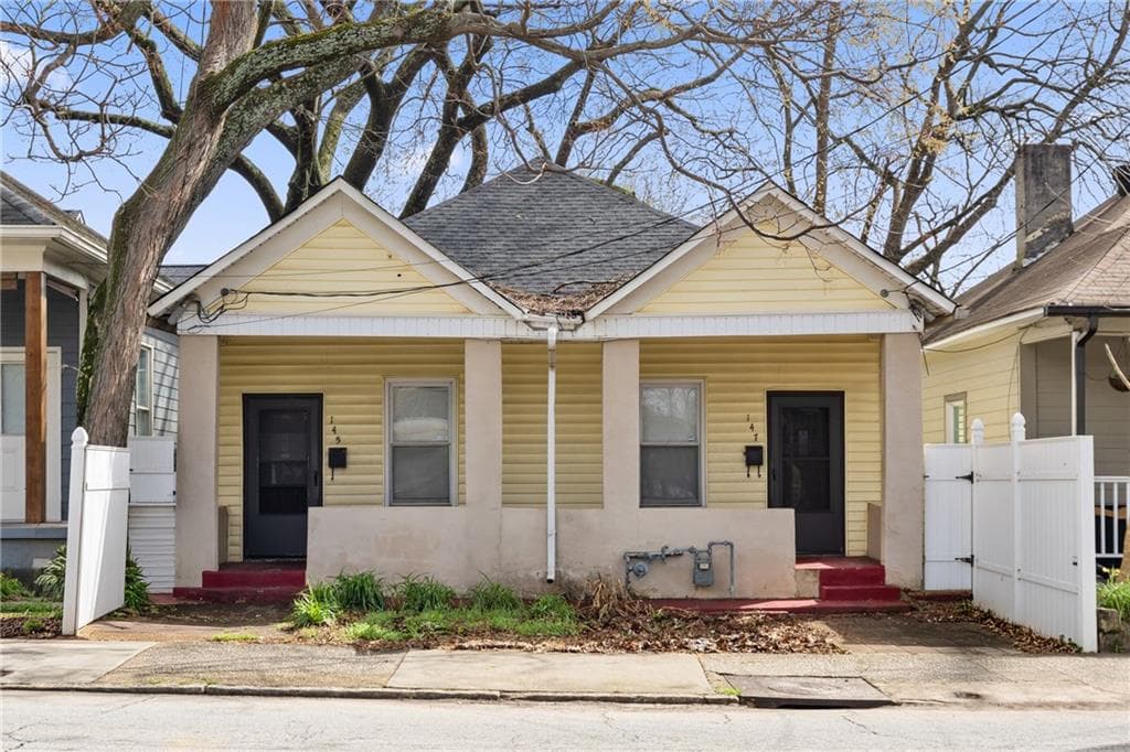 2 bedroom, 1 bathroom, 1,216 sq ft single family residence for sale at 145 Randolph Street NE, Atlanta, GA 30312