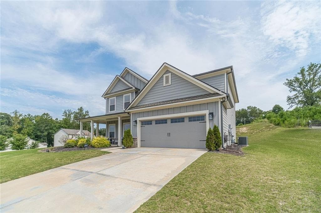 5 bedroom, 4 bathroom, 2,593 sq ft home for sale at 3501 Bentley Farms Way, Loganville, GA