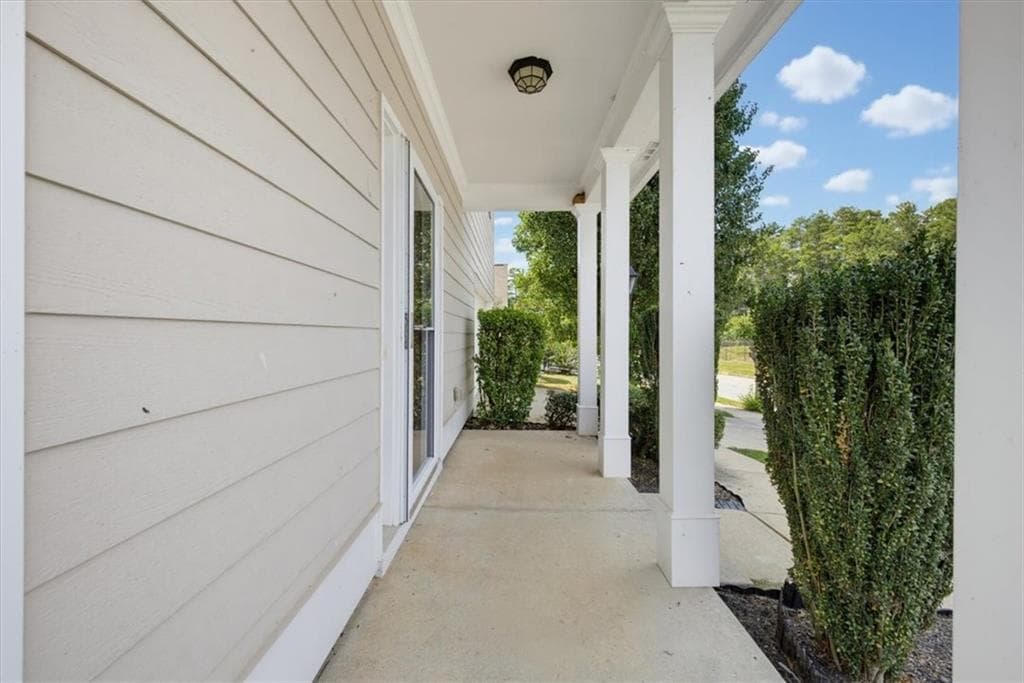 4 bedroom, 3 bathroom, 2,184 sq ft single family residence for sale at 50 Bellerive Lane, Covington, GA 30014 — photo 4