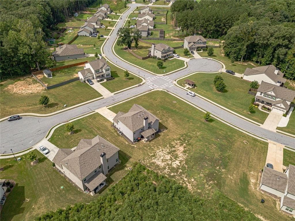 5 bedroom, 4 bathroom, 2,593 sq ft single family residence for sale at 3501 Bentley Farms Way, Loganville, GA 30052 — photo 5