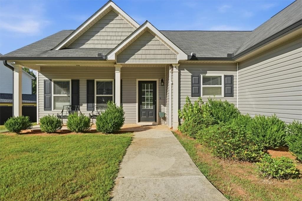 3 bedroom, 2 bathroom, 2,145 sq ft single family residence for sale at 161 White Creek Drive, Rockmart, GA 30153 — photo 3