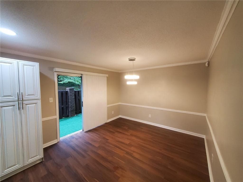 3 bedroom, 3 bathroom, 1,364 sq ft condominium for rent at 1317 Kingsgate Drive, Stone Mountain, GA 30083 for $1,950 a month — photo 7