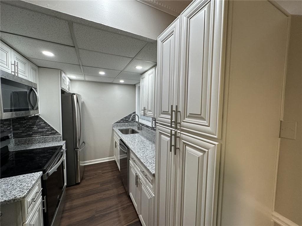 3 bedroom, 3 bathroom, 1,364 sq ft condominium for rent at 1317 Kingsgate Drive, Stone Mountain, GA 30083 for $1,950 a month — photo 9