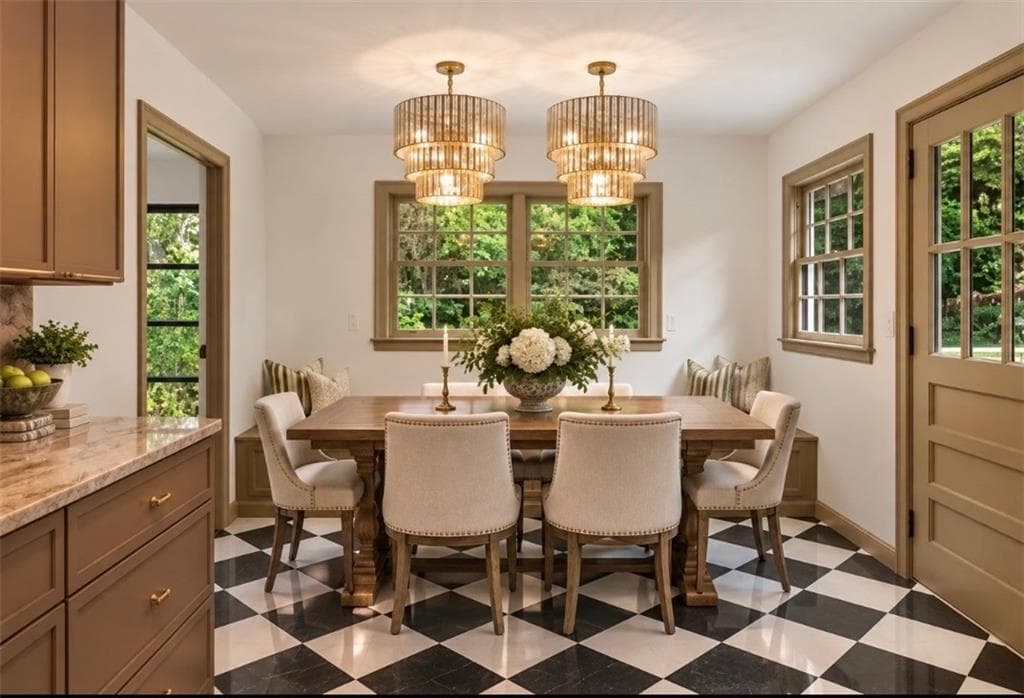 4 bedroom, 2 bathroom, 1,760 sq ft single family residence for sale at 1052 Country Lane, Atlanta, GA 30324 — photo 6