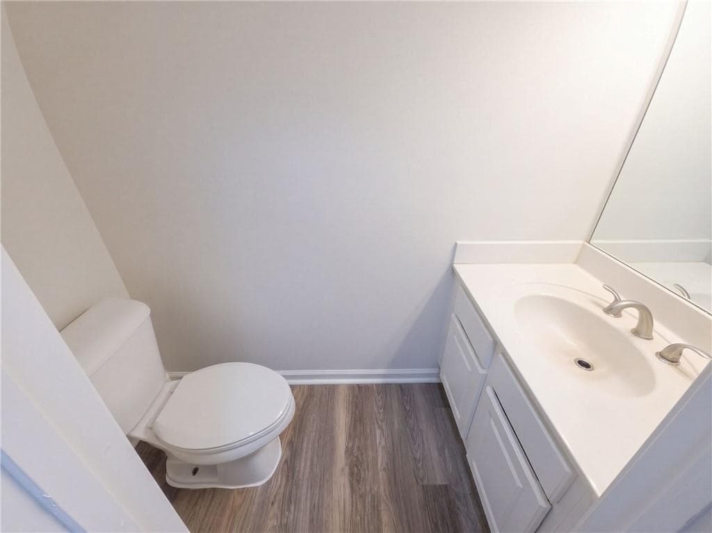 4 bedroom, 3 bathroom, 2,522 sq ft single family residence for sale at 3205 Summit Place Drive, Loganville, GA 30052 — photo 6