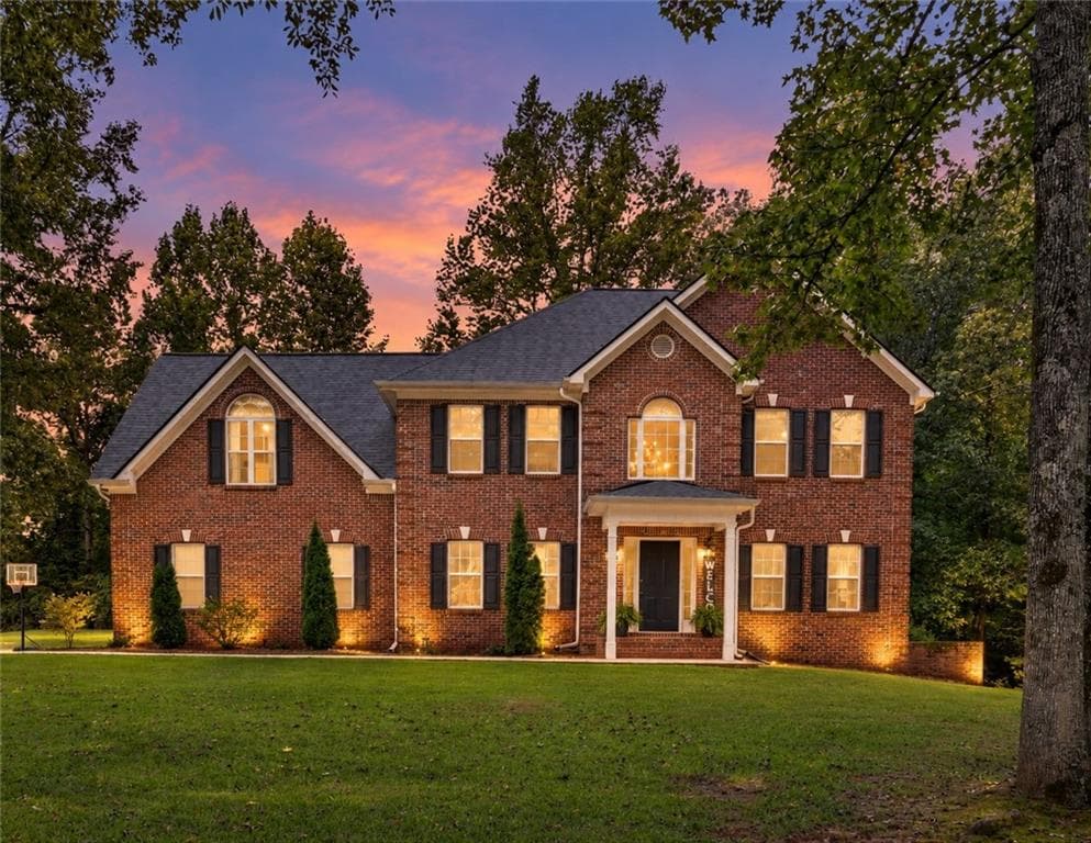 5 bedroom, 5 bathroom, 4,414 sq ft single family residence for sale at 170 Nix Court, Fayetteville, GA 30214 — photo 2