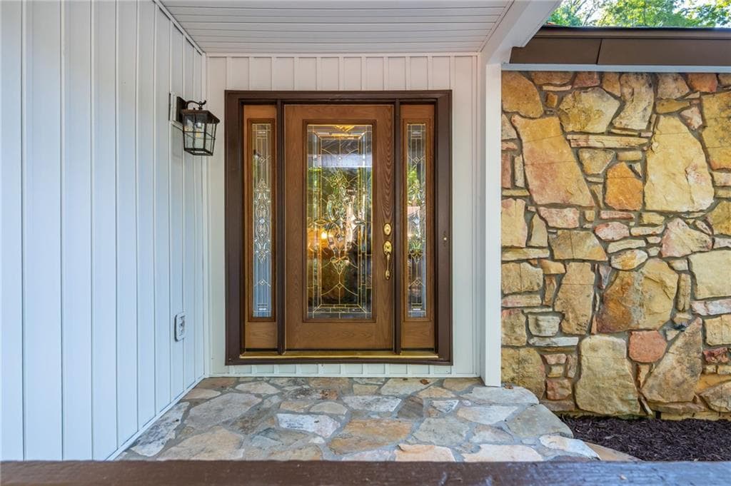 5 bedroom, 3 bathroom, 3,731 sq ft single family residence for sale at 3222 Turtle Lake Drive, Marietta, GA 30067 — photo 6