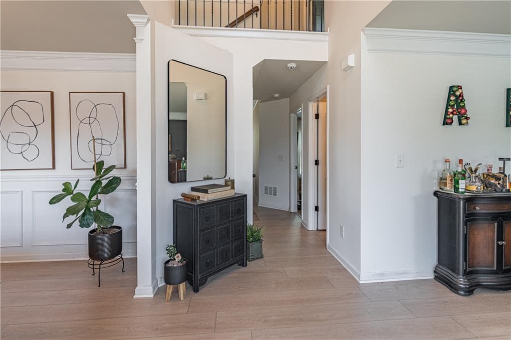 5 bedroom, 3 bathroom, 2,812 sq ft single family residence for sale at 5703 Shore Isle Court, Flowery Branch, GA 30542 — photo 10