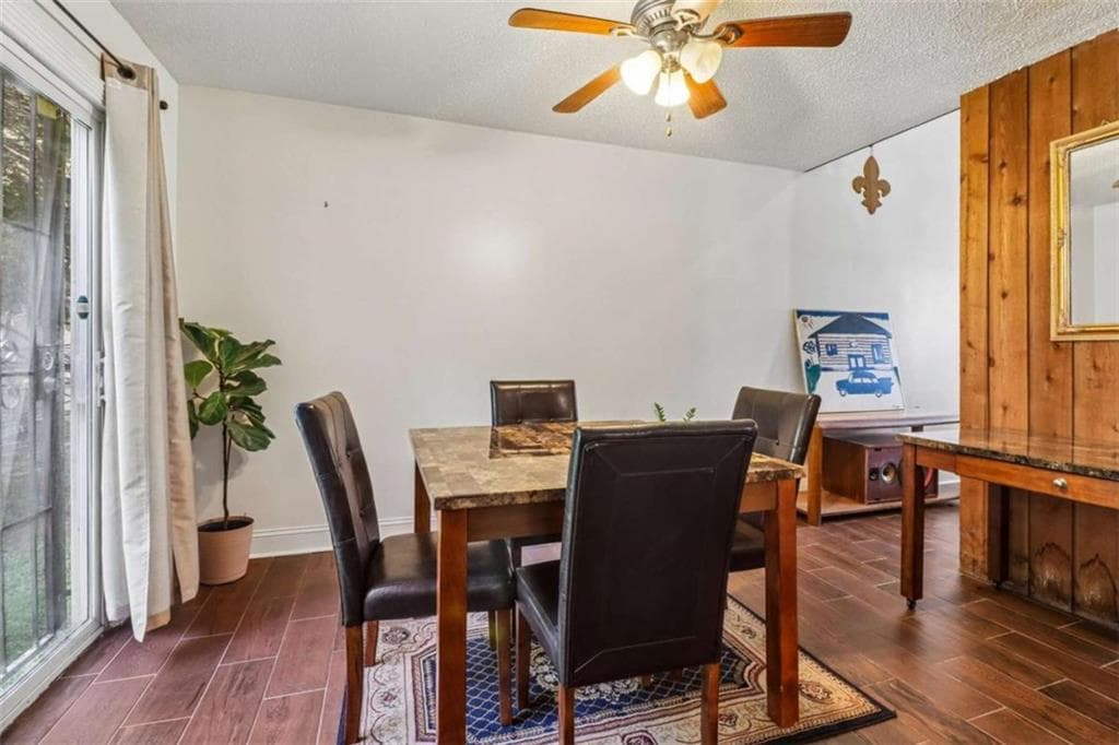 3 bedroom, 2 bathroom, 1,216 sq ft single family residence under contract at 6265 Camp Road, Riverdale, GA 30296 — photo 4