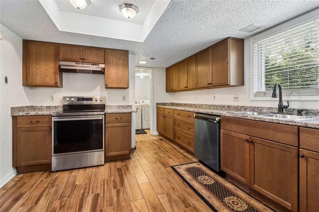 3 bedroom, 2 bathroom, 1,216 sq ft single family residence under contract at 6265 Camp Road, Riverdale, GA 30296 — photo 5