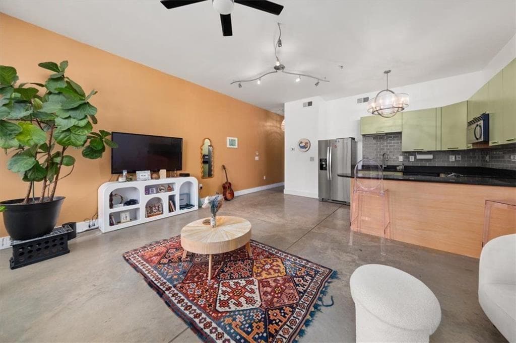 1 bedroom, 1 bathroom, 828 sq ft condominium for sale at 89 MANGUM Street 119, Atlanta, GA 30313 — photo 4