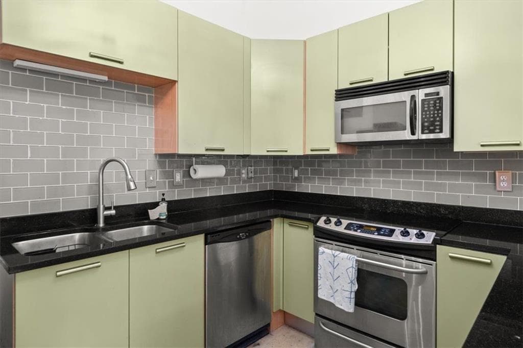 1 bedroom, 1 bathroom, 828 sq ft condominium for sale at 89 MANGUM Street 119, Atlanta, GA 30313 — photo 7