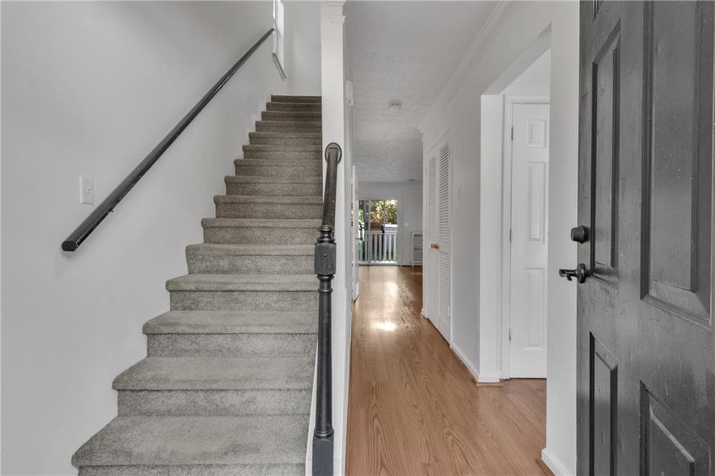 2 bedroom, 3 bathroom, 1,102 sq ft townhouse for sale at 3030 Jester Court, Duluth, GA 30096 — photo 3