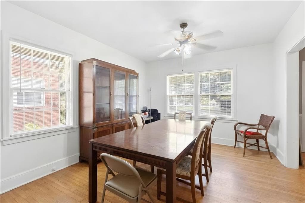3 bedroom, 2 bathroom, 1,962 sq ft single family residence under contract at 1337 Pollard Drive, Atlanta, GA 30311 — photo 3