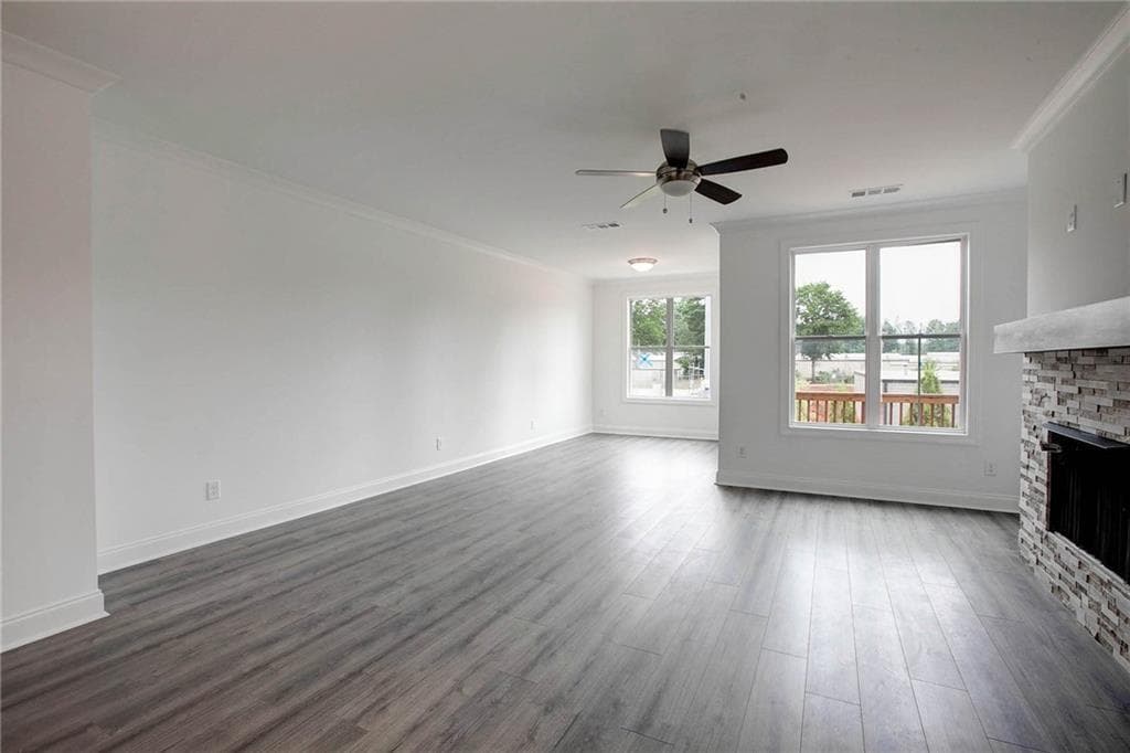 3 bedroom, 4 bathroom, 1,903 sq ft townhouse for rent at 3304 Allgood Lane 9, Scottdale, GA 30079 for $2,800 a month — photo 5