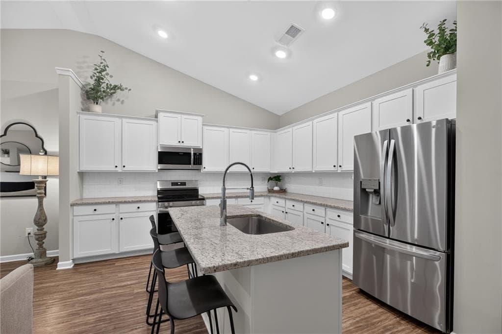 3 bedroom, 2 bathroom, 1,610 sq ft single family residence for sale at 432 Clematis Ct, Temple, GA 30179 — photo 3