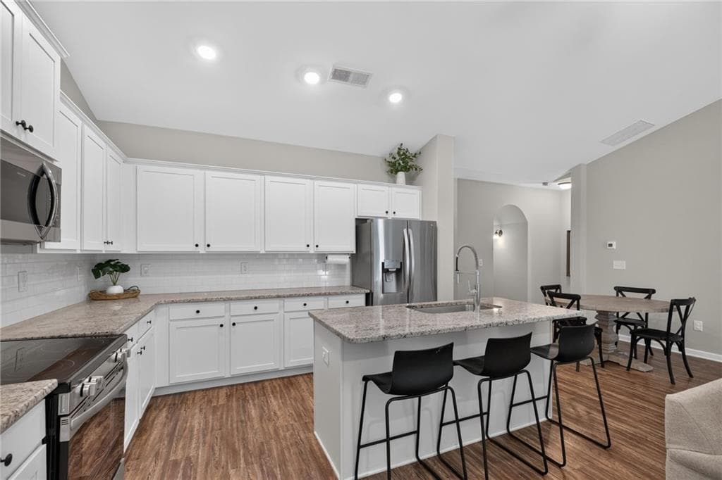 3 bedroom, 2 bathroom, 1,610 sq ft single family residence for sale at 432 Clematis Ct, Temple, GA 30179 — photo 4