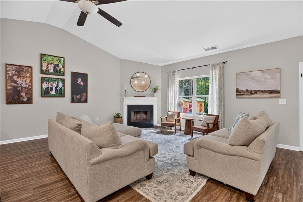 3 bedroom, 2 bathroom, 1,610 sq ft single family residence for sale at 432 Clematis Ct, Temple, GA 30179 — photo 7