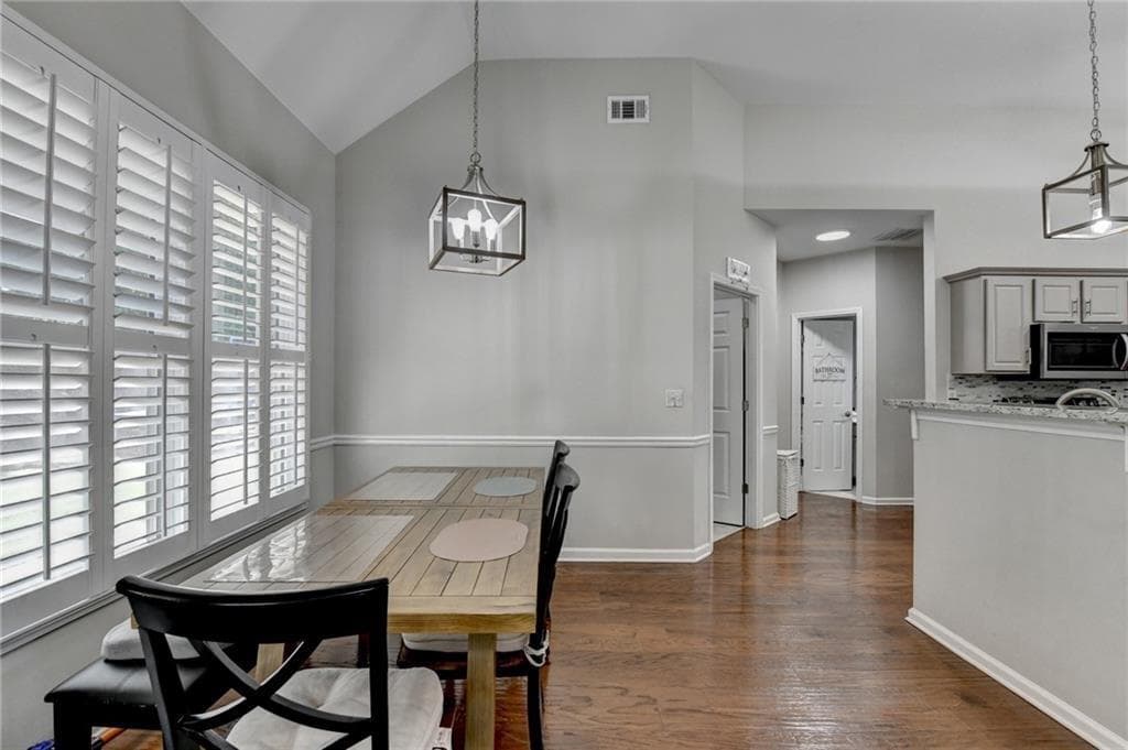 3 bedroom, 2 bathroom, 2,128 sq ft single family residence for rent at 5019 Weatherstone Drive, Buford, GA 30519 for $2,500 a month — photo 10