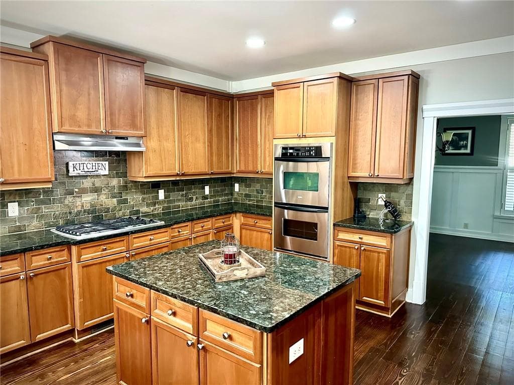 5 bedroom, 6 bathroom, 4,615 sq ft single family residence for sale at 143 Rose Hall Lane, Dallas, GA 30132 — photo 8