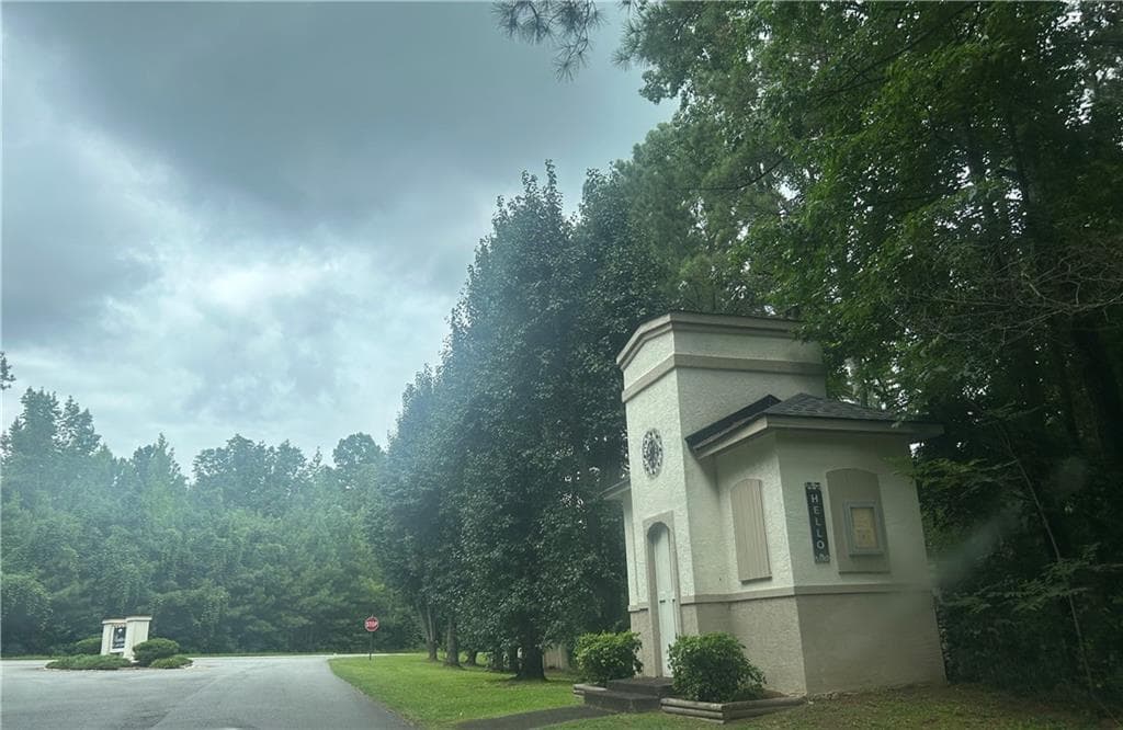 3 bedroom, 3 bathroom, 2,148 sq ft single family residence for sale at 349 Lakeridge Drive, Temple, GA 30179 — photo 2