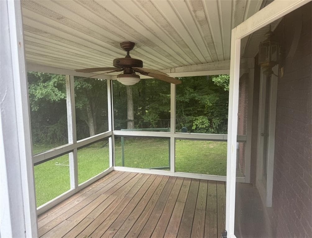 3 bedroom, 3 bathroom, 2,148 sq ft single family residence for sale at 349 Lakeridge Drive, Temple, GA 30179 — photo 8
